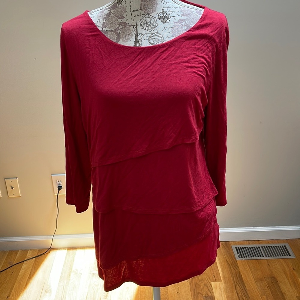 New Paisley Sky Red ripped hem top X